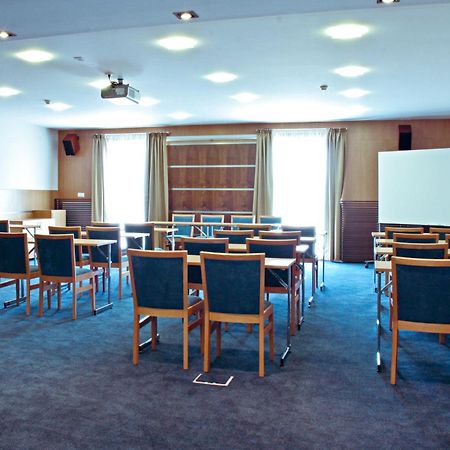 Impiq Hotel Trnava Facilități foto