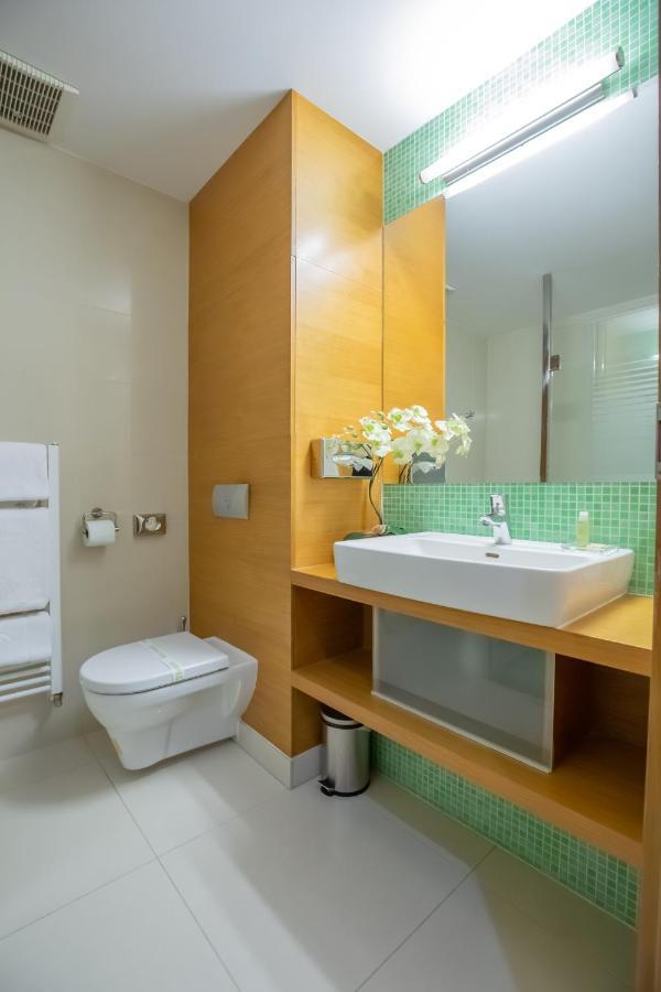 Impiq Hotel Trnava Exterior foto