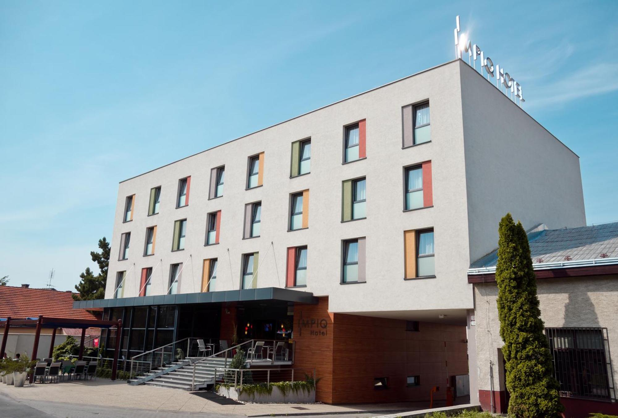 Impiq Hotel Trnava Exterior foto
