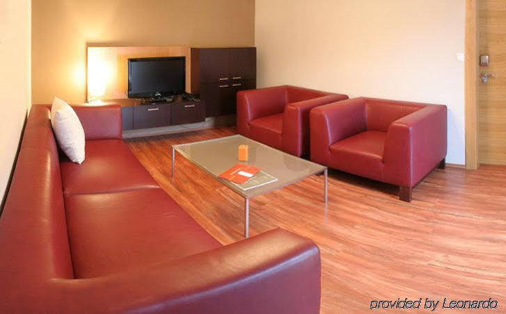 Impiq Hotel Trnava Exterior foto